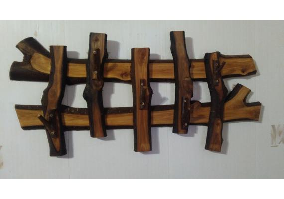 Деревянная вешалка (фото 1)
